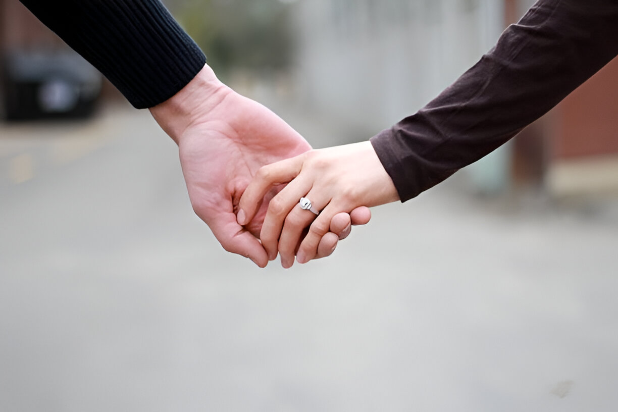 How to Choose the Perfect Engagement Ring Shape