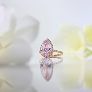 Oval Trio Rings: Why Morganite & Kunzite Oval Cuts Are the New Engagement Icons