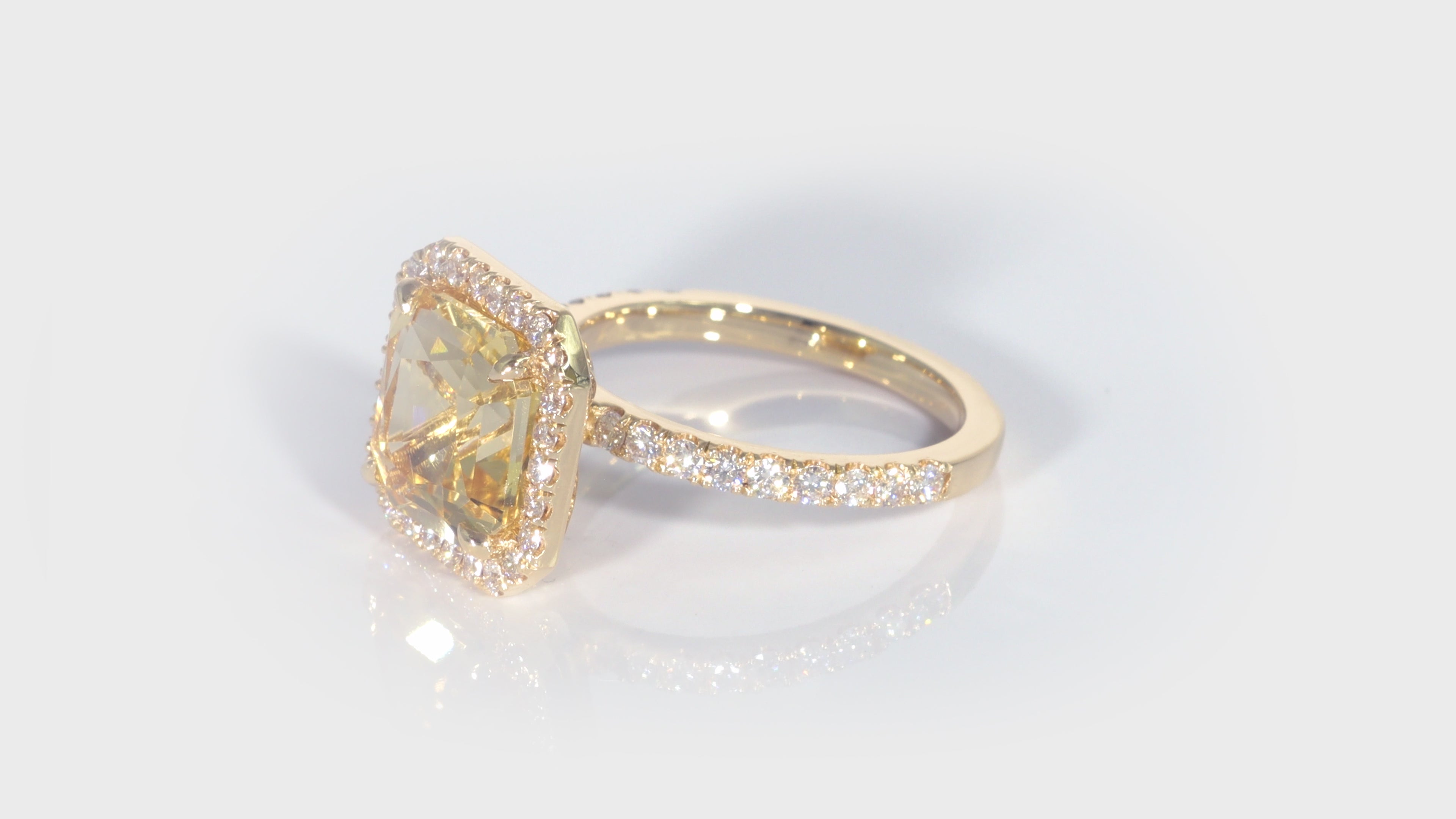 Radiant Cut Yellow Citrine Ring with Diamond Halo / Luxury Rings / Luxury Jewelry / Special Gift / November BirthStone Ring